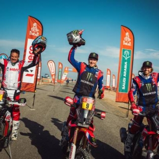 Ismét Honda győzelem a Dakaron